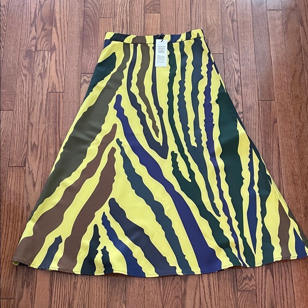 Bohn Jsell Yellow Zebra Print Midi Skirt Sz Medium NWT